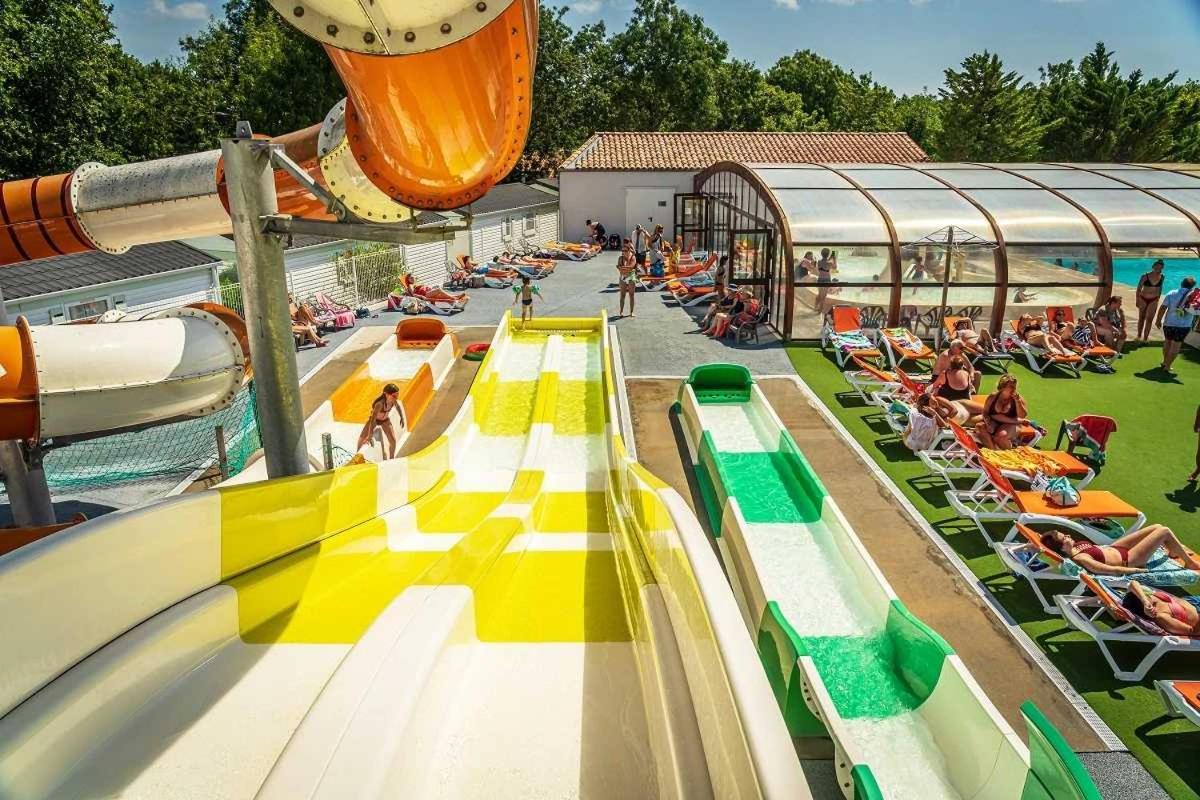 Camping 4 Etoiles - Parc Aquatique - Eei0Fi Saint-Georges-d'Oleron Exterior foto